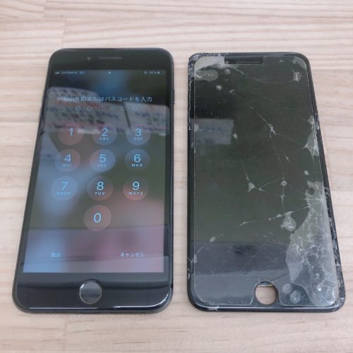iPhone8PLUS　画面割れ修理　東松山市　200215