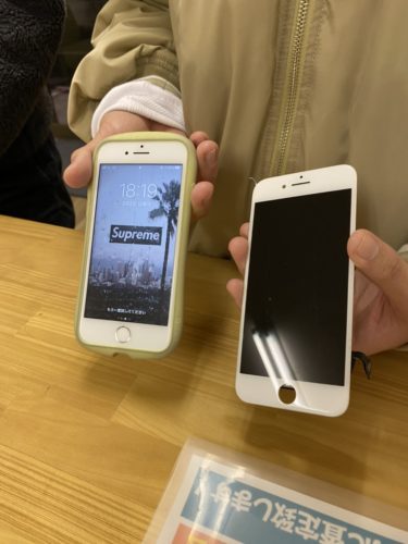 iPhone8　液晶破損修理　川越市　200208