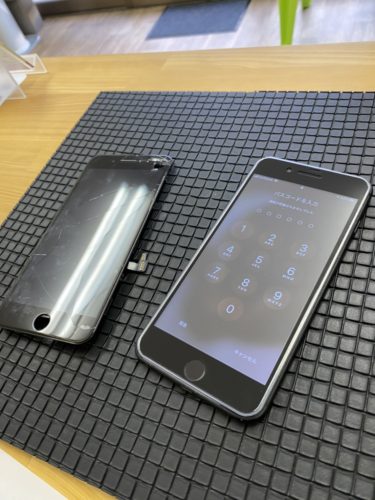 iPhone7PLUS　ガラス割れ修理　日高市　200209
