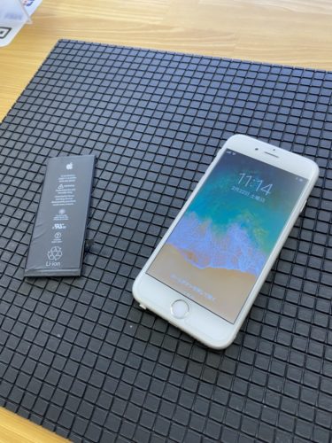 iPhone6s　電池交換　坂戸市　200222